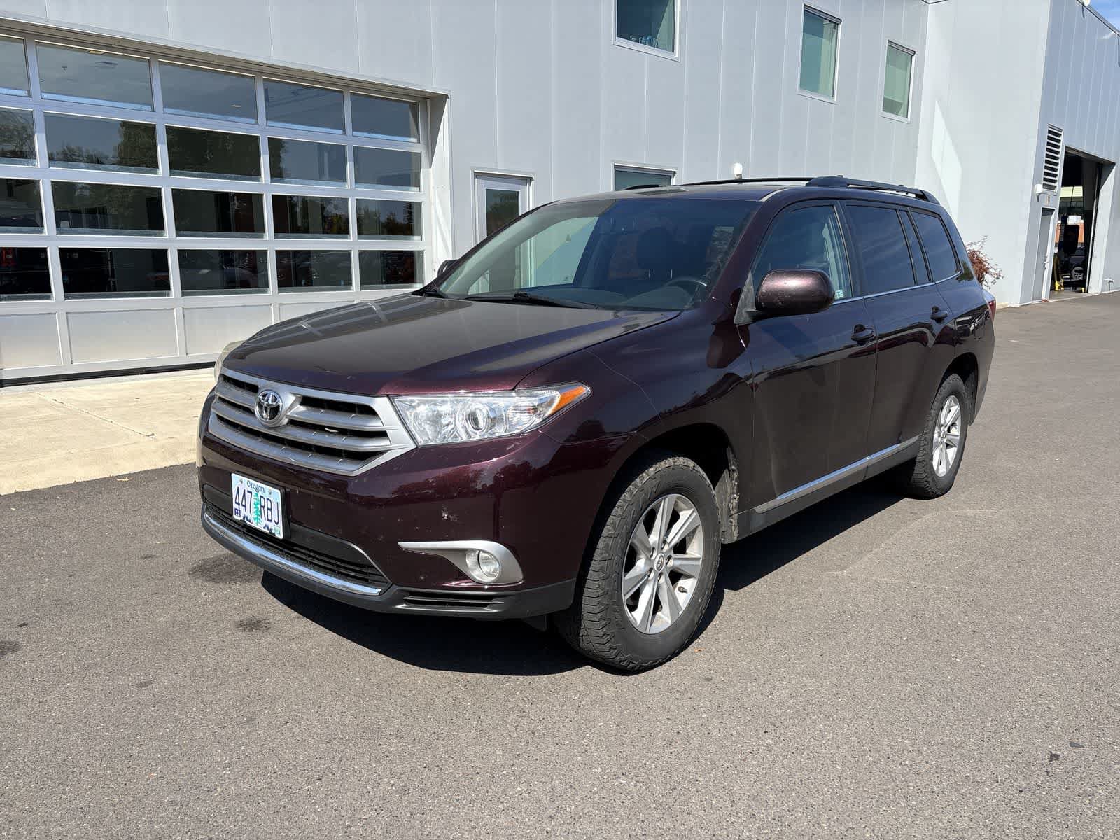 Used 2012 Toyota Highlander SE w/ Tow Pkg
