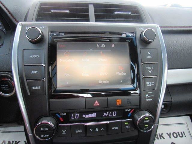 Used 2015 Toyota Camry XSE FWD image 29