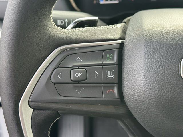 New 2025 Jeep Grand Cherokee Laredo image 27