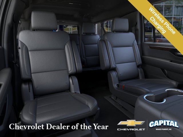 New 2026 Chevrolet Suburban LT w/ Comfort Package AWD/4WD image 17