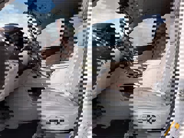 Used 2021 GMC Acadia SLT w/ Trailering Package image 18