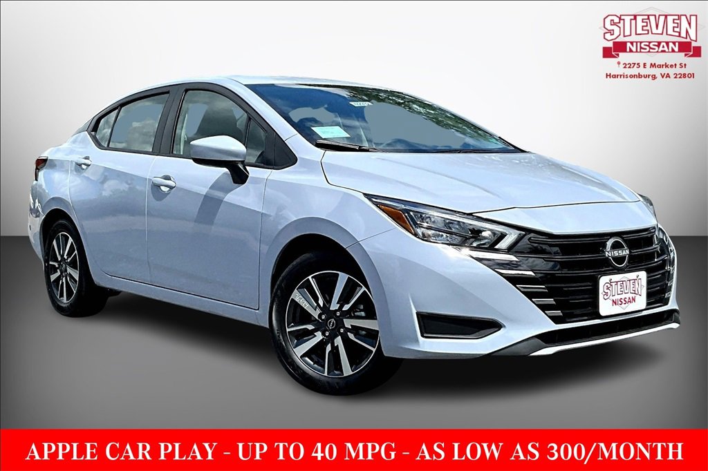 New 2025 Nissan Versa SV w/ Trunk Package