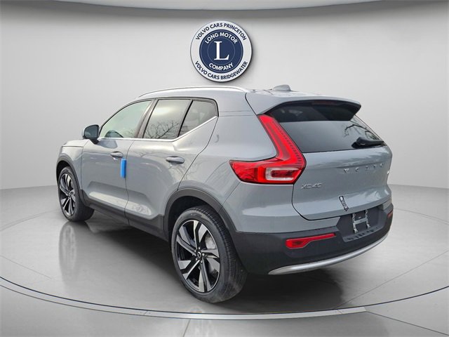 New 2025 Volvo XC40 B5 Plus w/ Protection Package Premier image 4