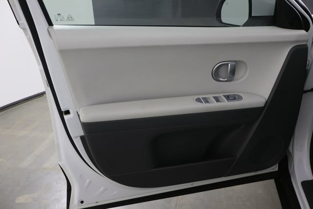 Used 2024 Hyundai Ioniq 5 SE AWD/4WD image 12