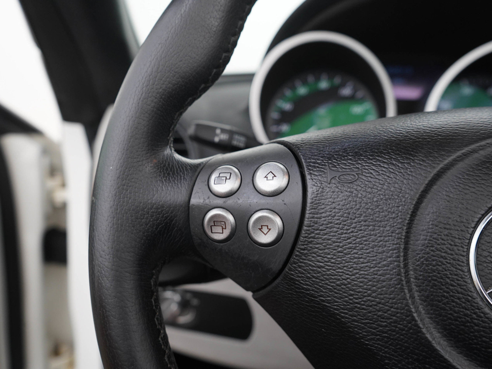 Used 2006 Mercedes-Benz SLK 350 image 21