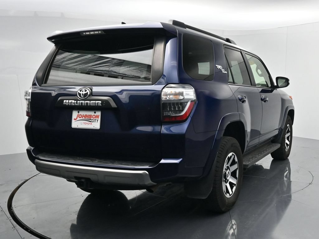 Used 2022 Toyota 4Runner TRD Off-Road Premium w/ Moonroof Package AWD/4WD image 6