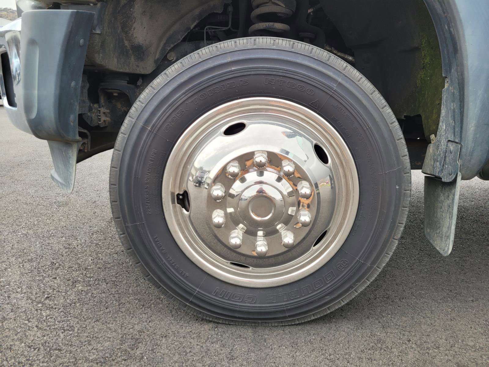 Used 2016 Ford F550 2WD Regular Cab Super Duty image 21