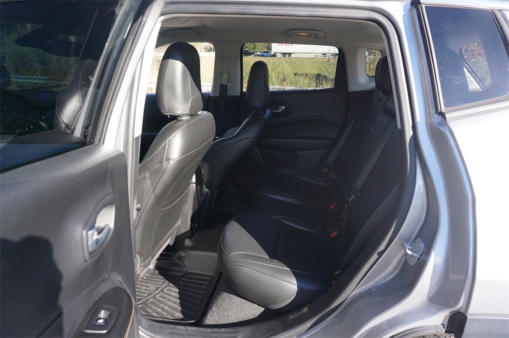 Used 2019 Jeep Compass Latitude w/ Popular Equipment Group image 16