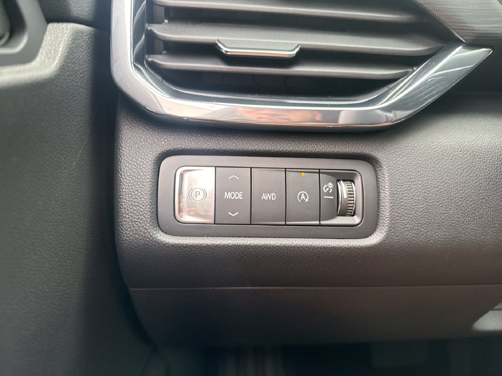 New 2026 GMC Acadia Elevation w/ Black Edition AWD/4WD image 18