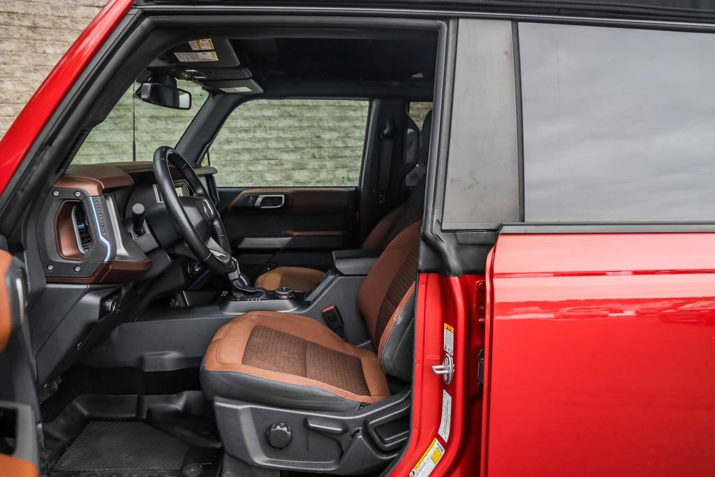 Used 2023 Ford Bronco Outer Banks image 24