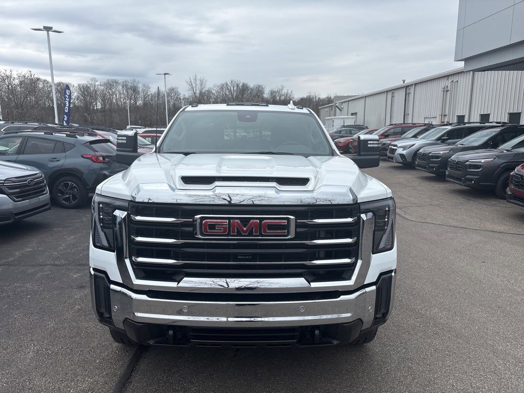 Used 2025 GMC Sierra 2500 SLT w/ SLT Premium Package image 12