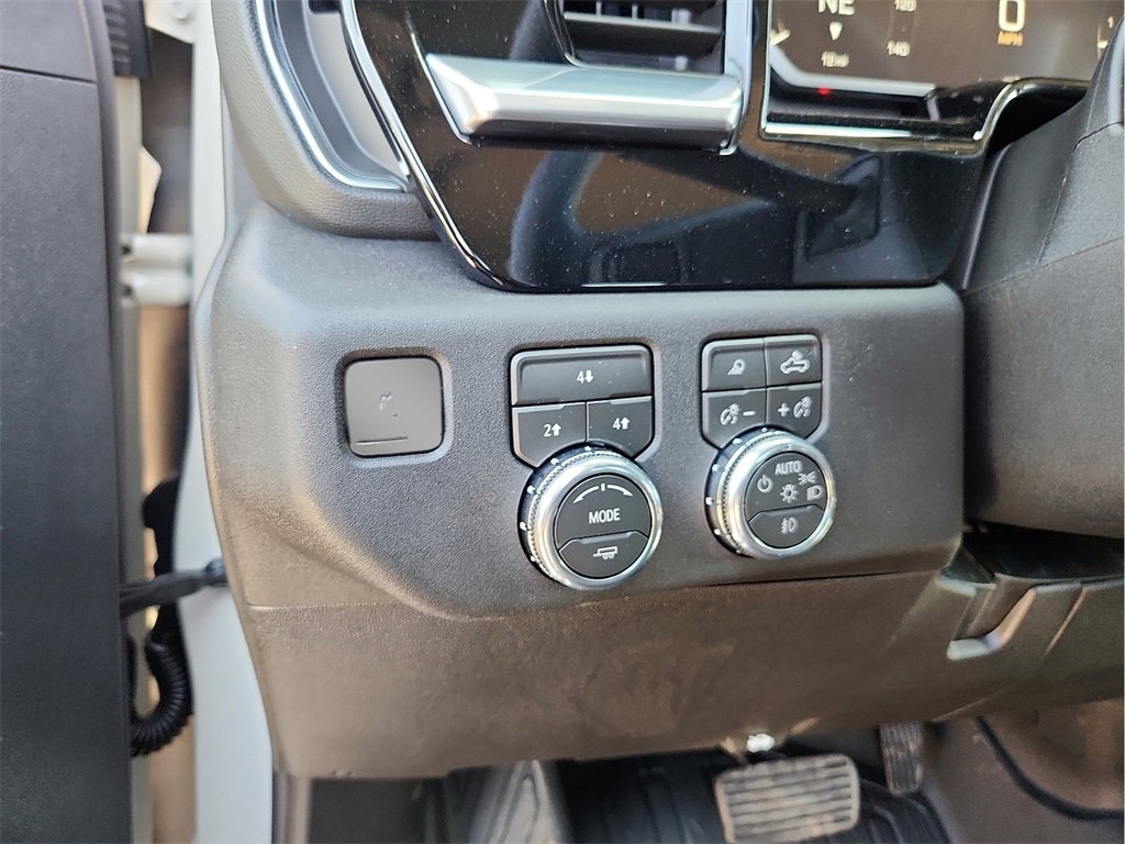 New 2026 GMC Sierra 3500 SLE image 18
