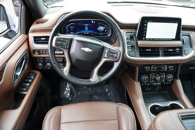 Used 2023 Chevrolet Suburban High Country AWD/4WD image 23