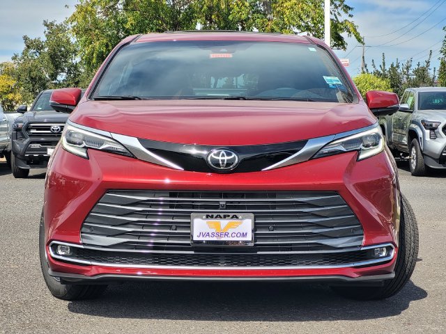 New 2026 Toyota Sienna Platinum AWD/4WD image 2