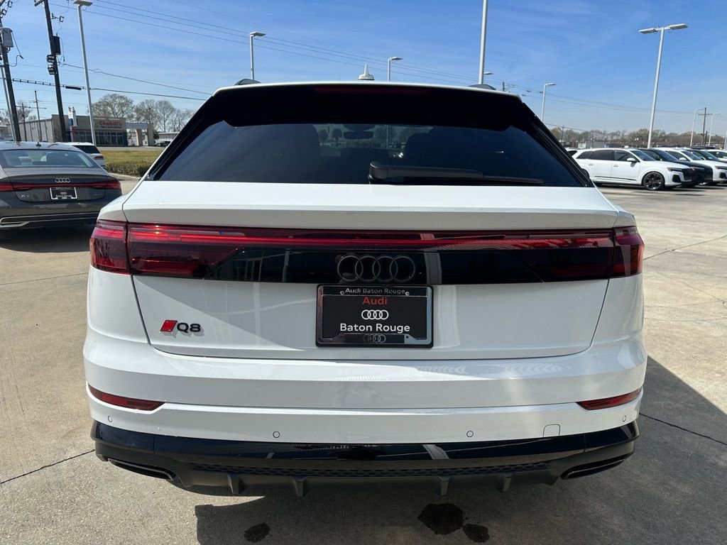 Certified 2025 Audi Q8 Prestige AWD/4WD image 9