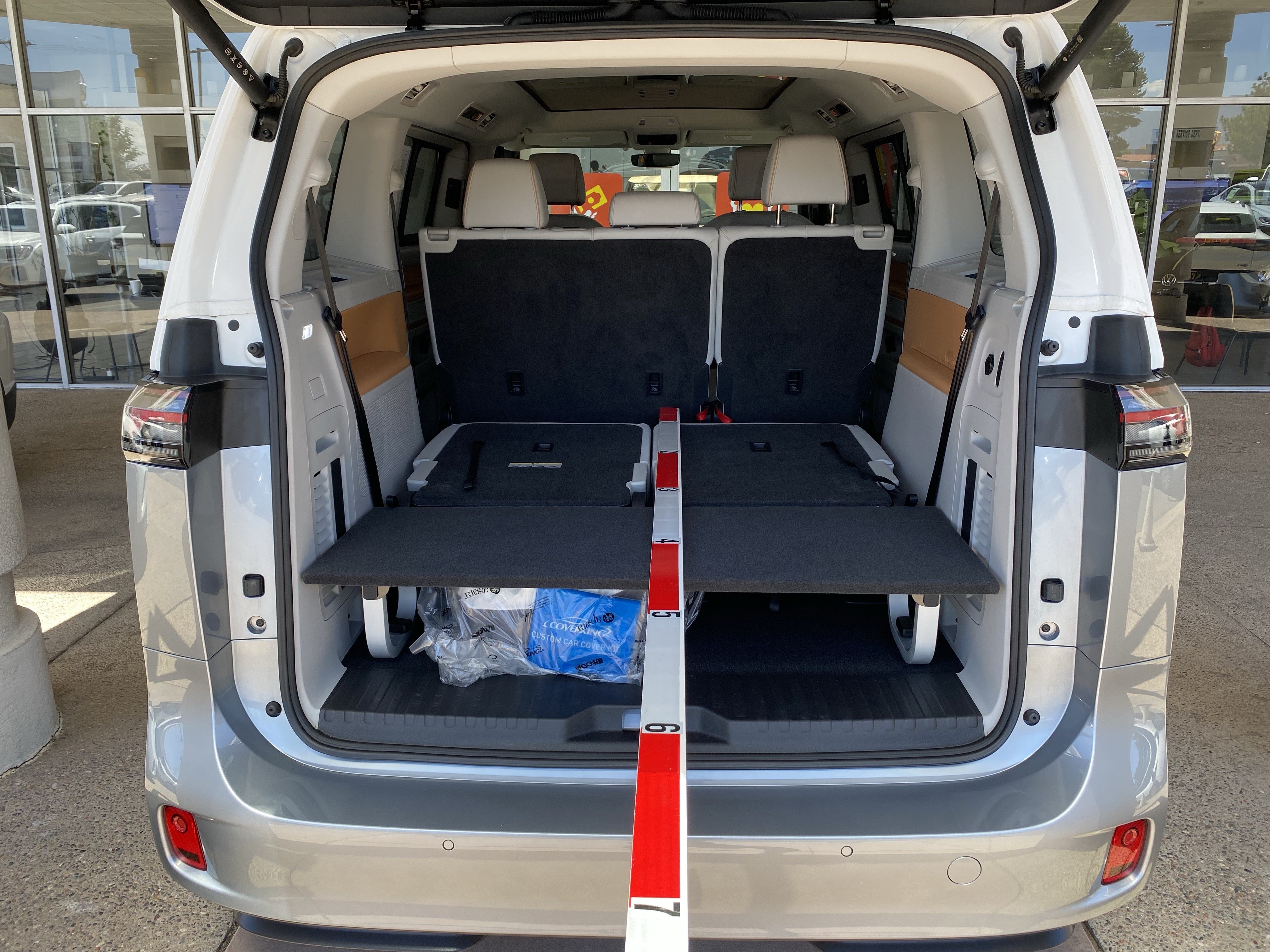 Certified 2025 Volkswagen ID. Buzz 1st Edition RWD image 19