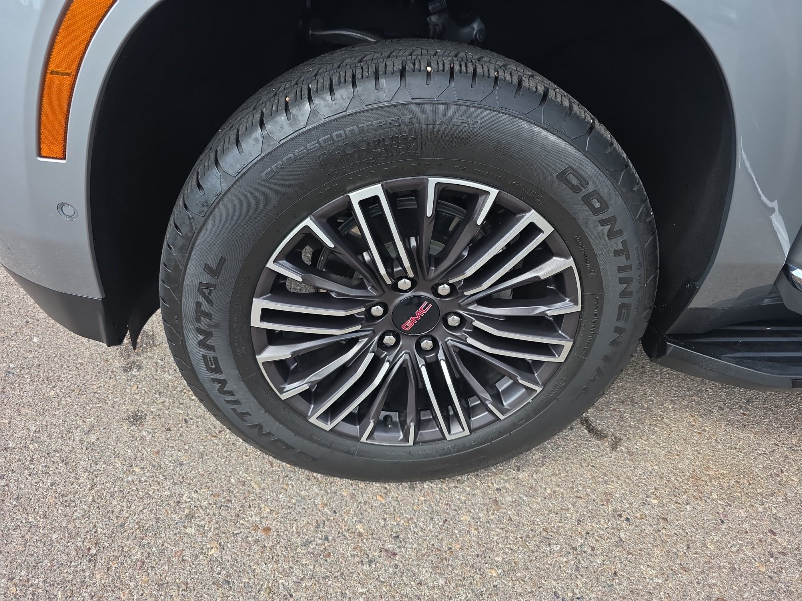 Used 2026 GMC Yukon Elevation AWD/4WD image 26