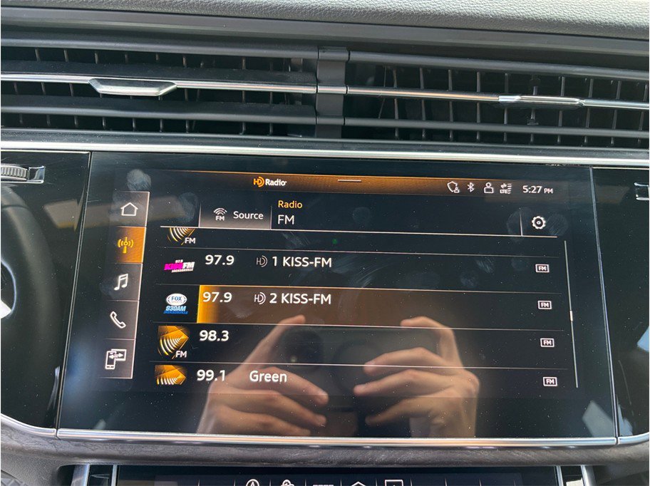 Used 2021 Audi Q8 Premium Plus w/ Premium Plus Package AWD/4WD image 32