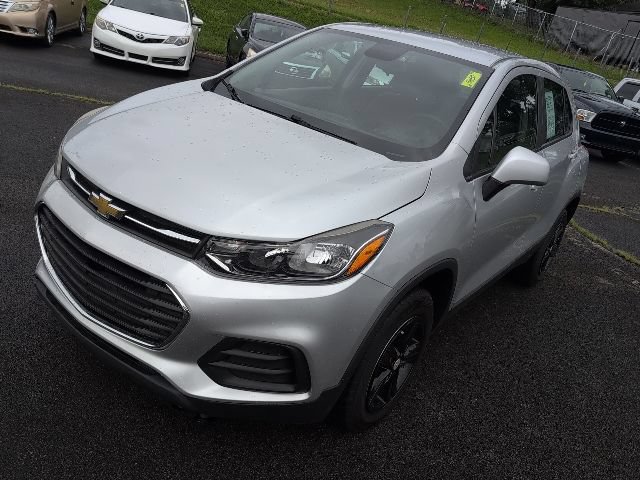 Used 2017 Chevrolet Trax LS AWD/4WD image 4