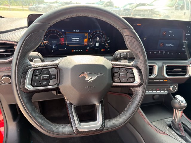 Used 2025 Ford Mustang GT Premium RWD image 17