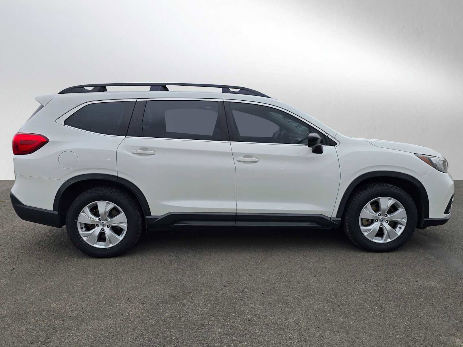 Used 2019 Subaru Ascent 8-Passenger image 2