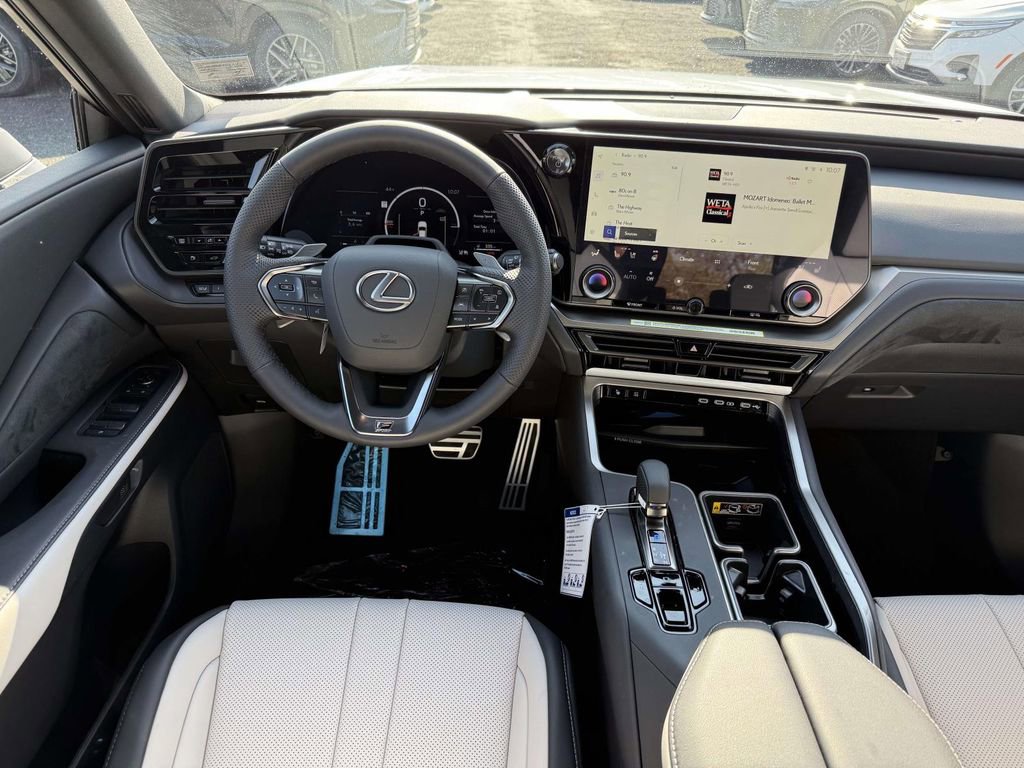 New 2026 Lexus TX 500h AWD image 8