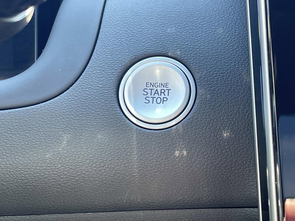 Used 2024 Hyundai Santa Cruz Night image 23