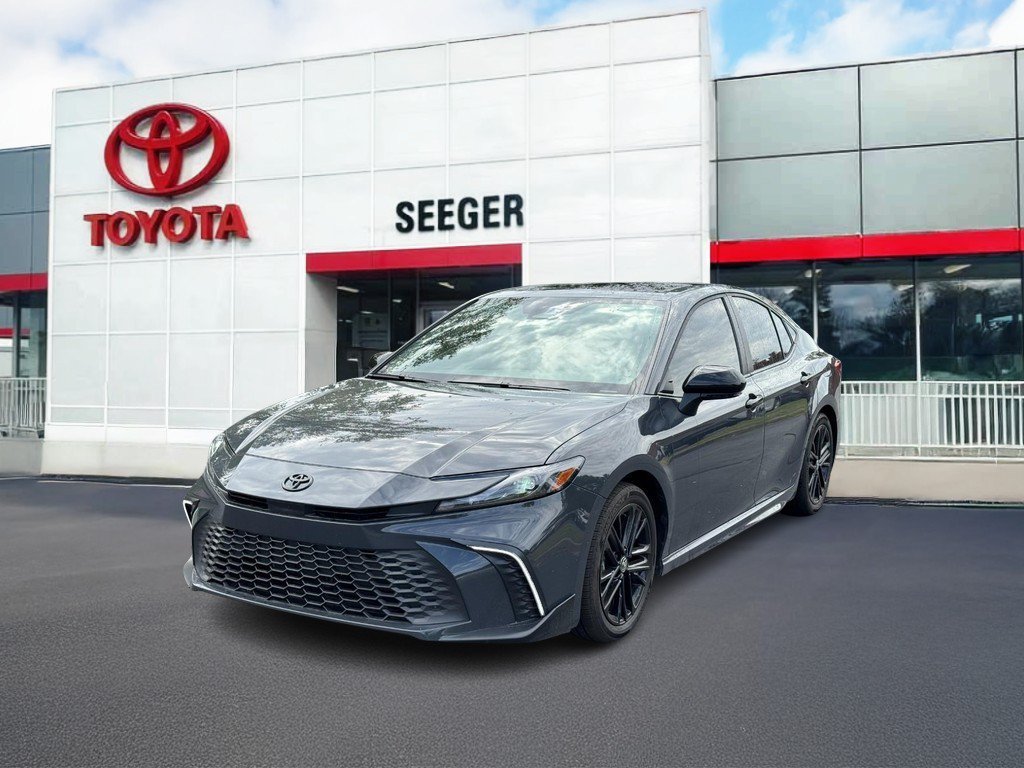 Used 2026 Toyota Camry SE w/ Multimedia Upgrade Package FWD image 11