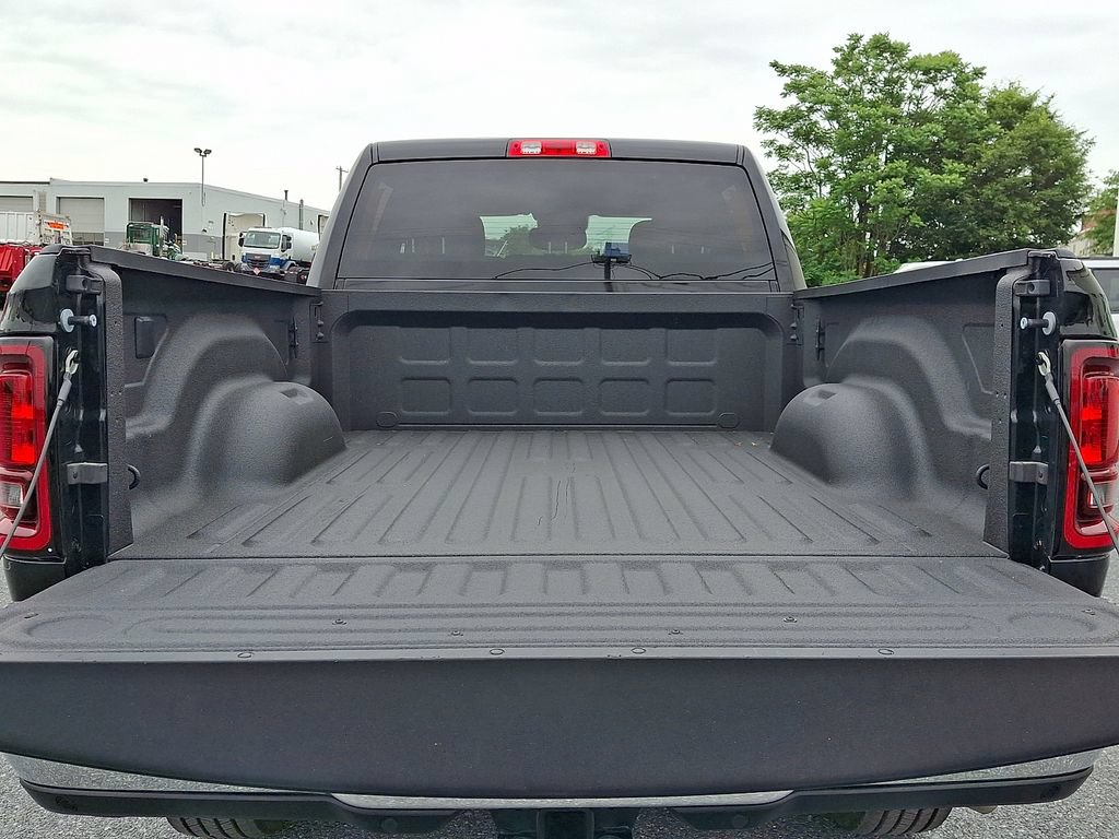 Used 2026 RAM 2500 Big Horn AWD/4WD image 32