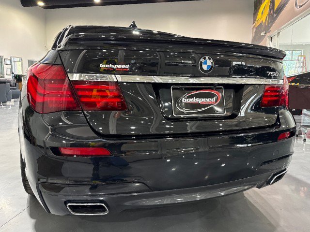 Used 2014 BMW 750i RWD image 39