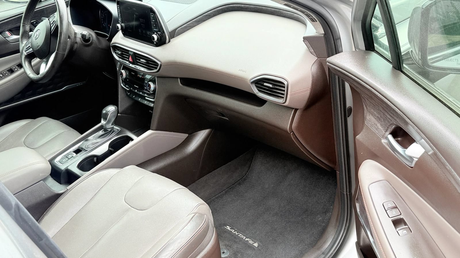 Used 2020 Hyundai Santa Fe Limited FWD image 3