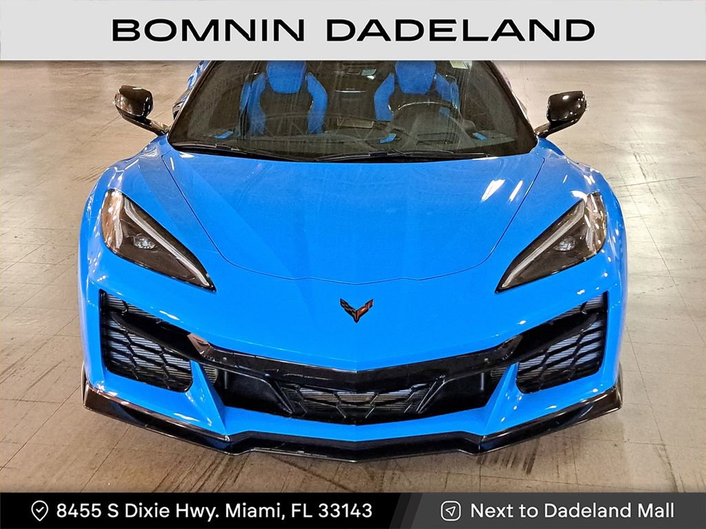 Used 2025 Chevrolet Corvette Z06 w/ Stealth Interior Trim Package image 9