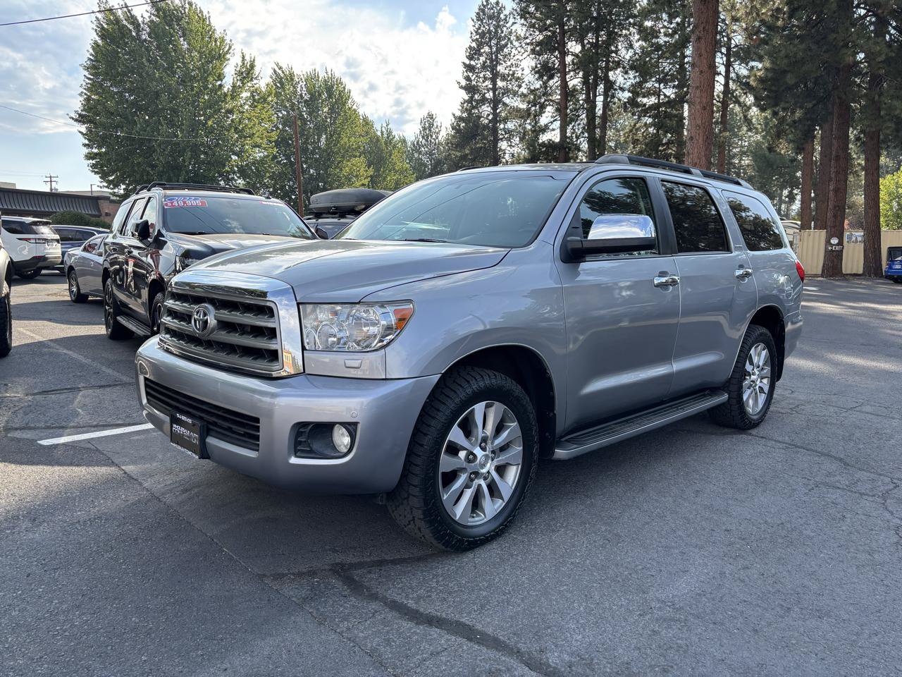 Used 2017 Toyota Sequoia Limited w/ Safety & Convenience Package AWD/4WD image 1