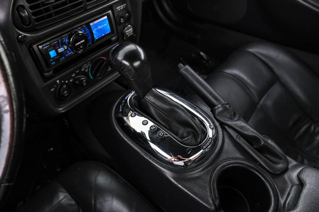 Used 2001 Chrysler Prowler image 18