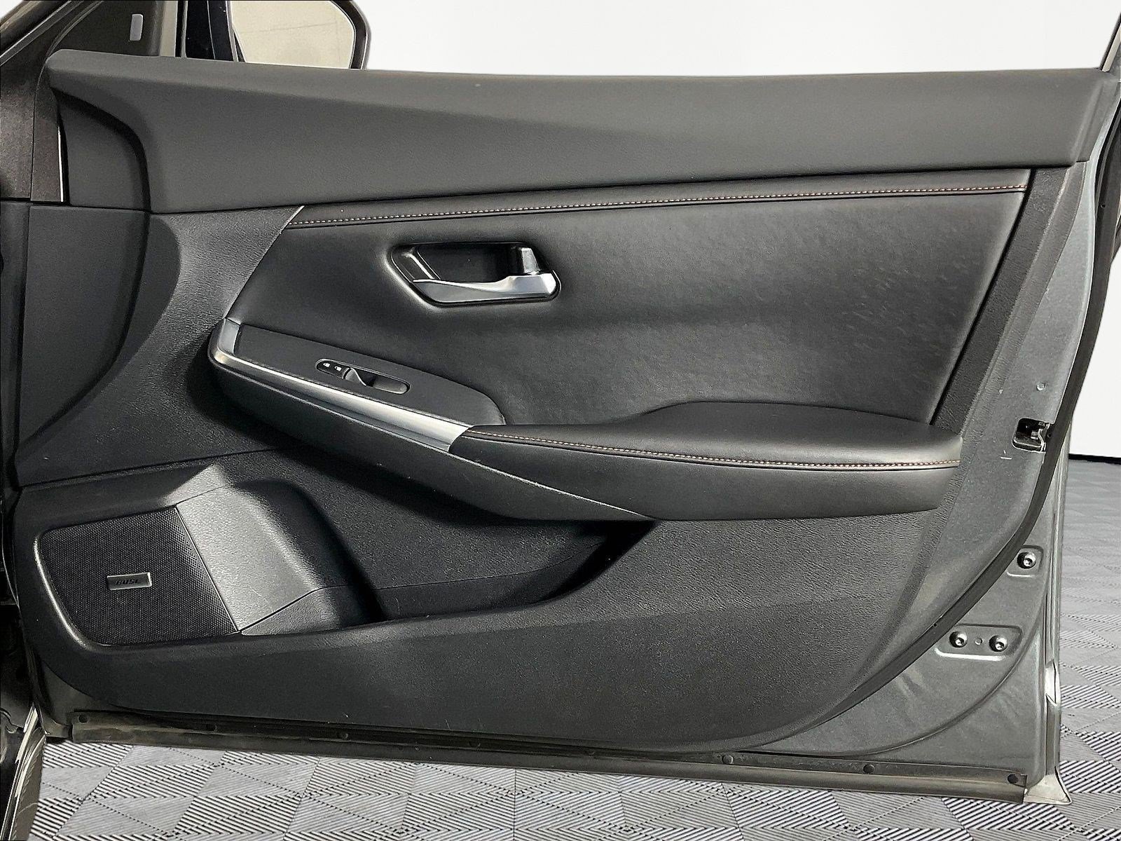 Used 2021 Nissan Sentra SR w/ SR Premium Package FWD image 28