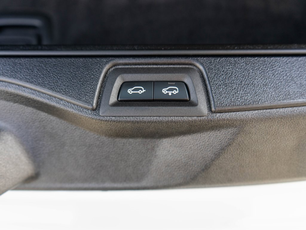 Used 2024 BMW X7 M60i image 37