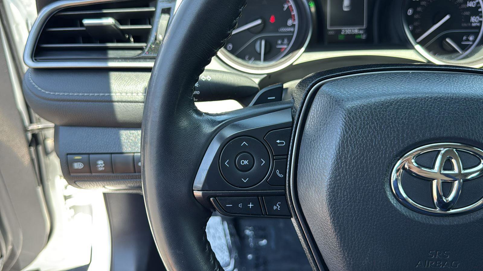 Used 2023 Toyota Camry SE image 16