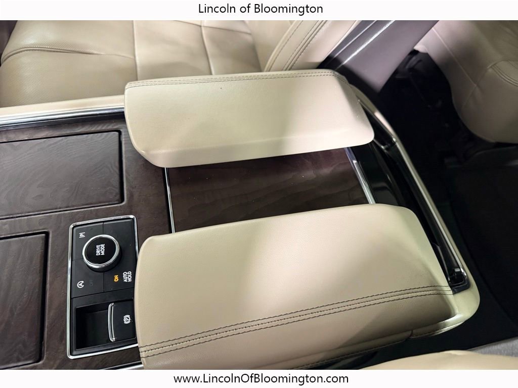 Certified 2024 Lincoln Navigator L Reserve AWD/4WD image 35