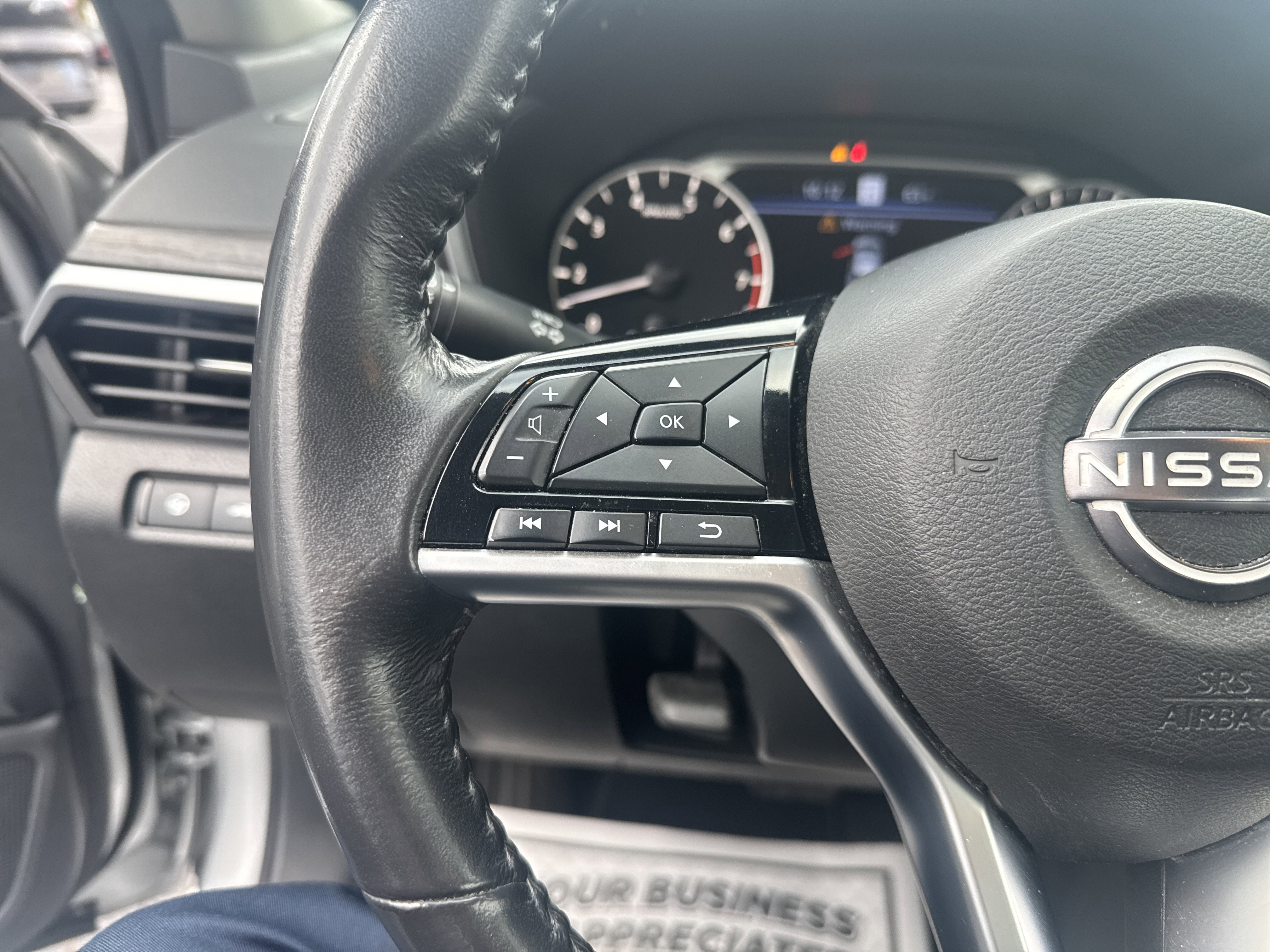 Used 2023 Nissan Altima 2.5 SV w/ SV Premium Package image 18