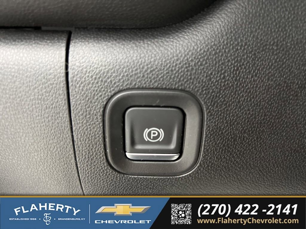 Used 2022 Chevrolet Silverado 2500 W/T AWD/4WD image 24