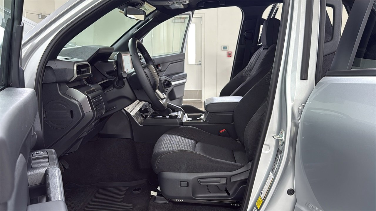 Certified 2025 Toyota 4Runner SR5 image 12