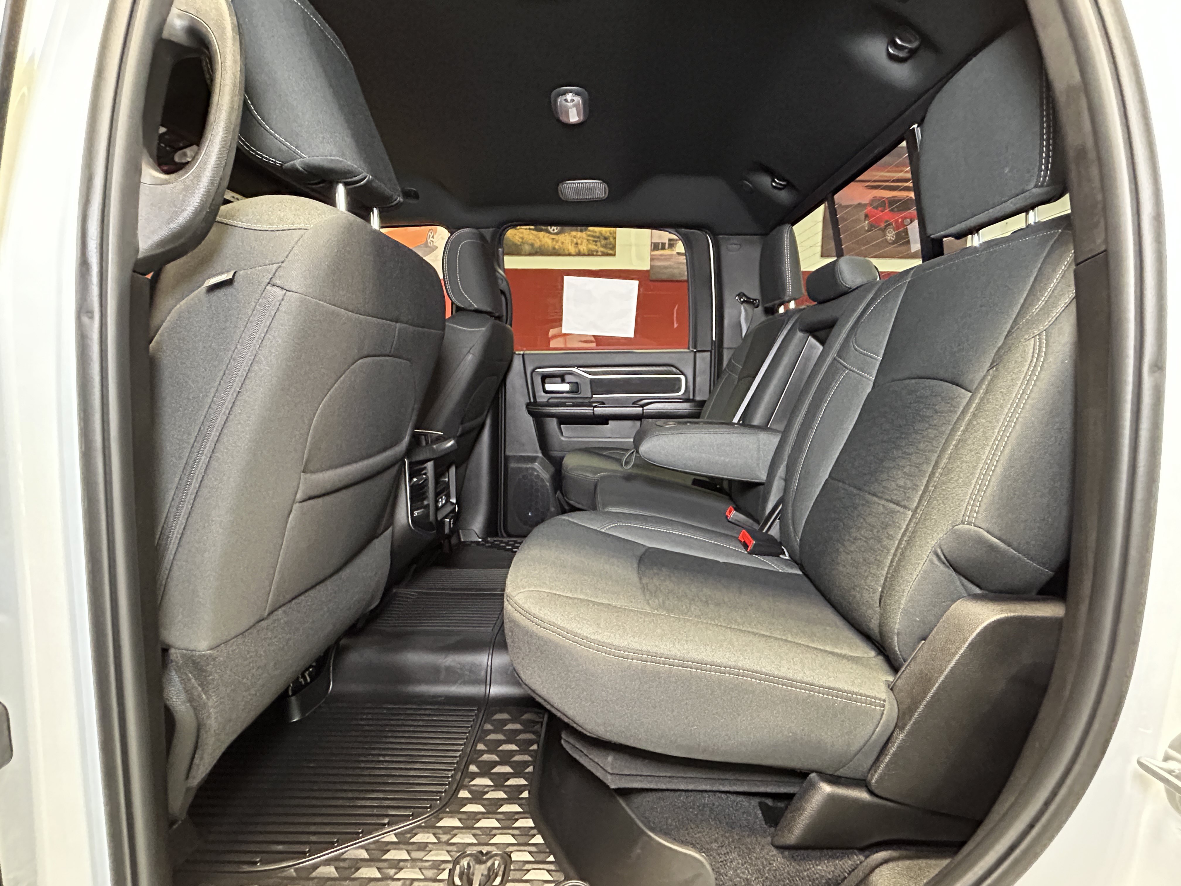 Certified 2025 RAM 2500 Big Horn AWD/4WD image 35