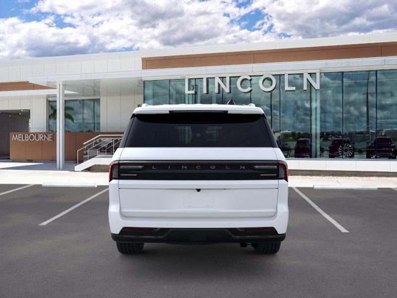 New 2026 Lincoln Navigator L Premier AWD/4WD image 5