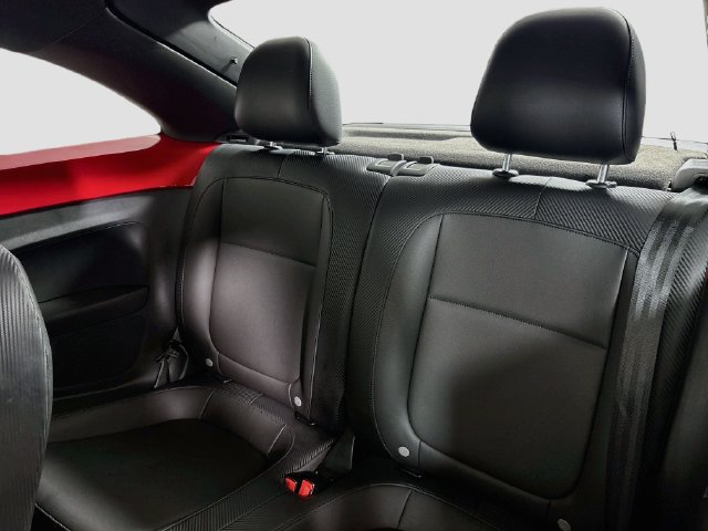 Used 2013 Volkswagen Beetle TDI FWD image 20