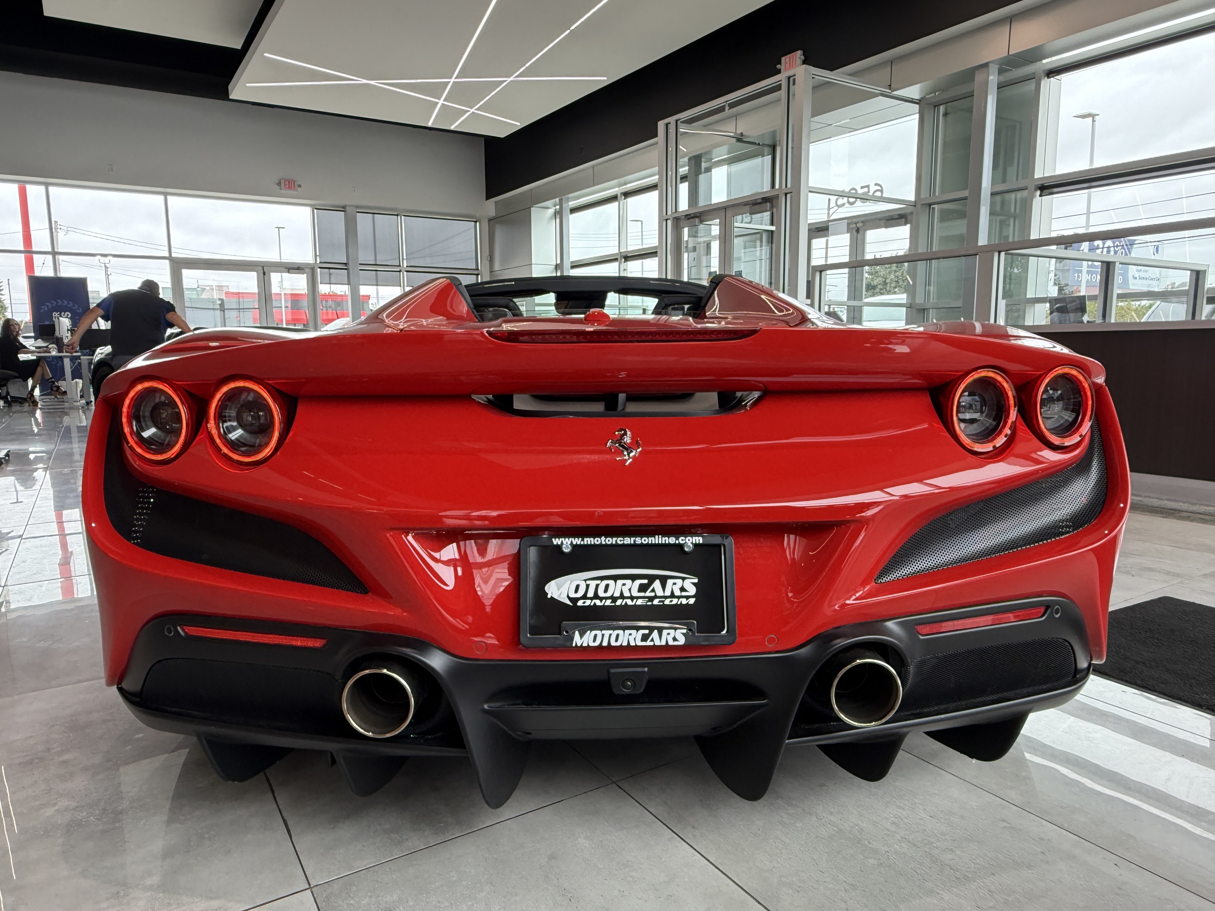 Used 2021 Ferrari F8 Tributo RWD image 6