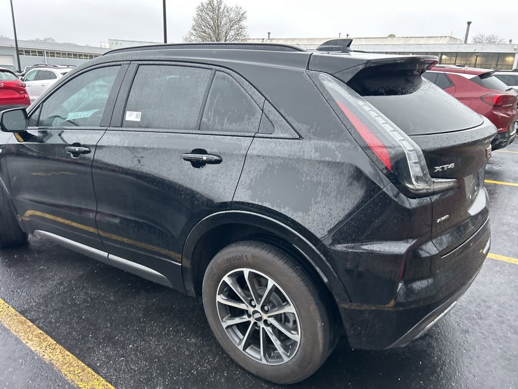 Used 2024 Cadillac XT4 Sport image 5
