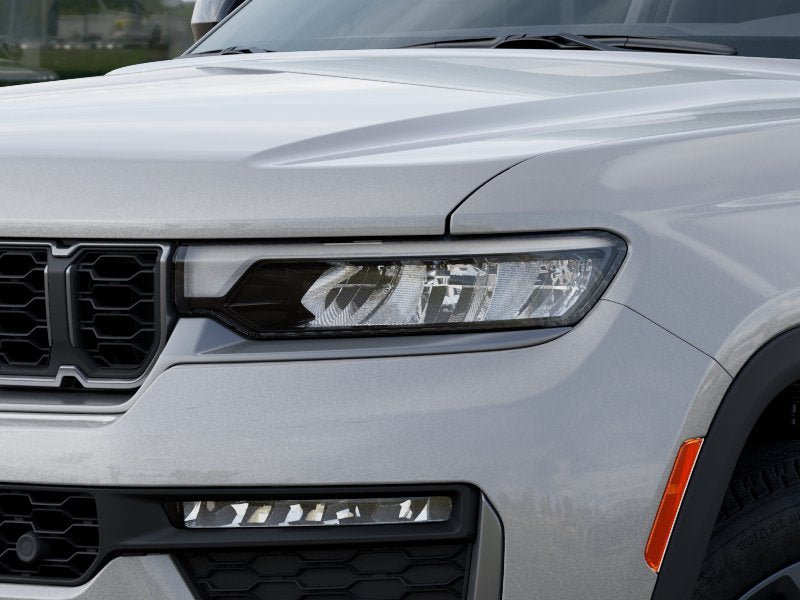 New 2026 Jeep Grand Cherokee L Limited AWD/4WD image 36
