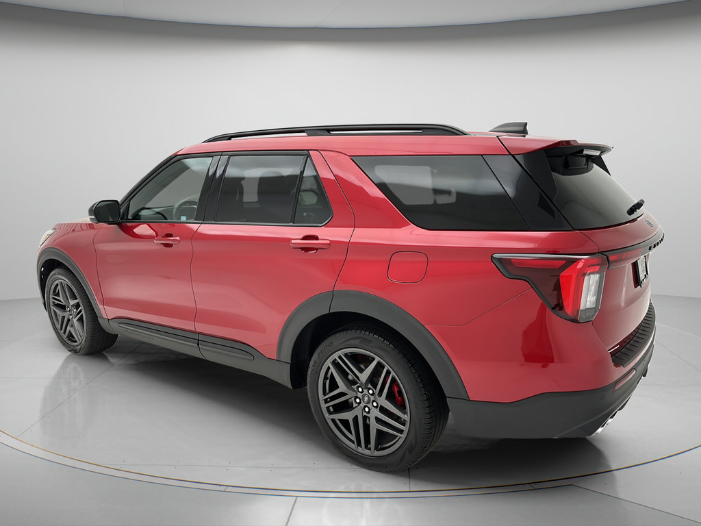 Used 2025 Ford Explorer ST w/ Sun And Sound Package AWD/4WD image 4