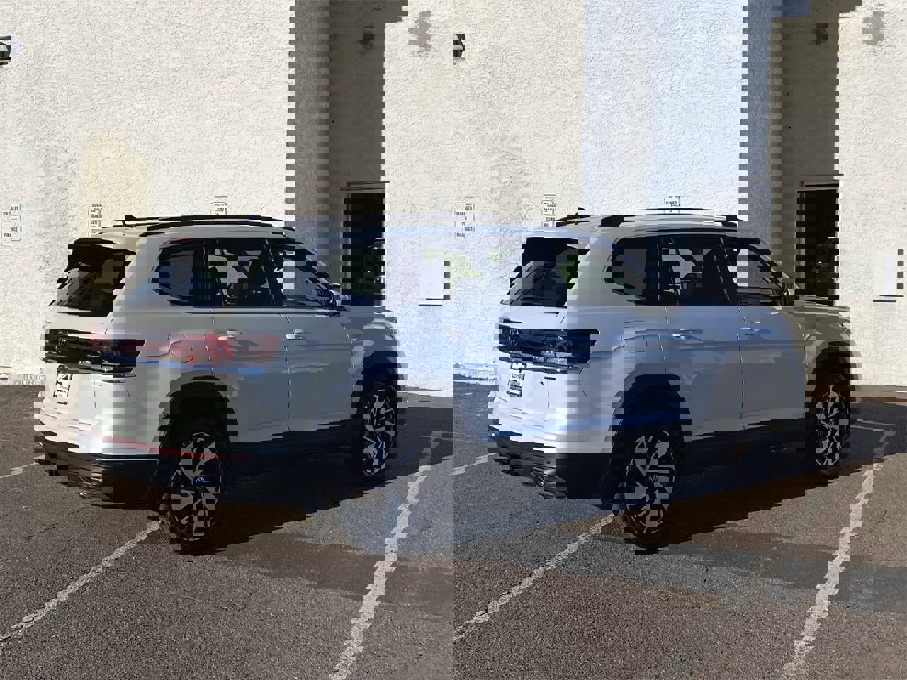 New 2026 Volkswagen Atlas SE image 5