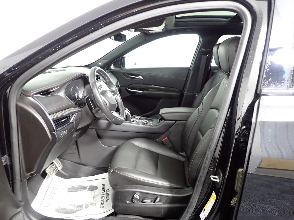 Used 2020 Cadillac XT4 Sport w/ Driver Awareness Package AWD/4WD image 21